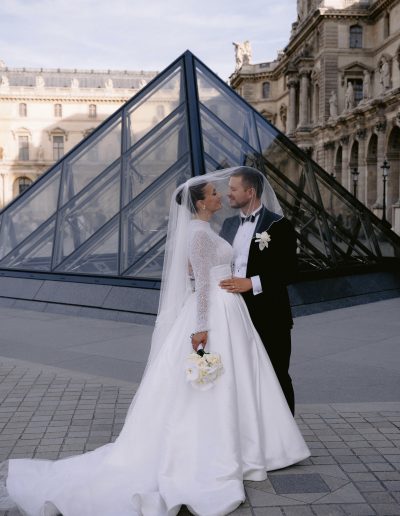 Mariage Pyramides du Louvre